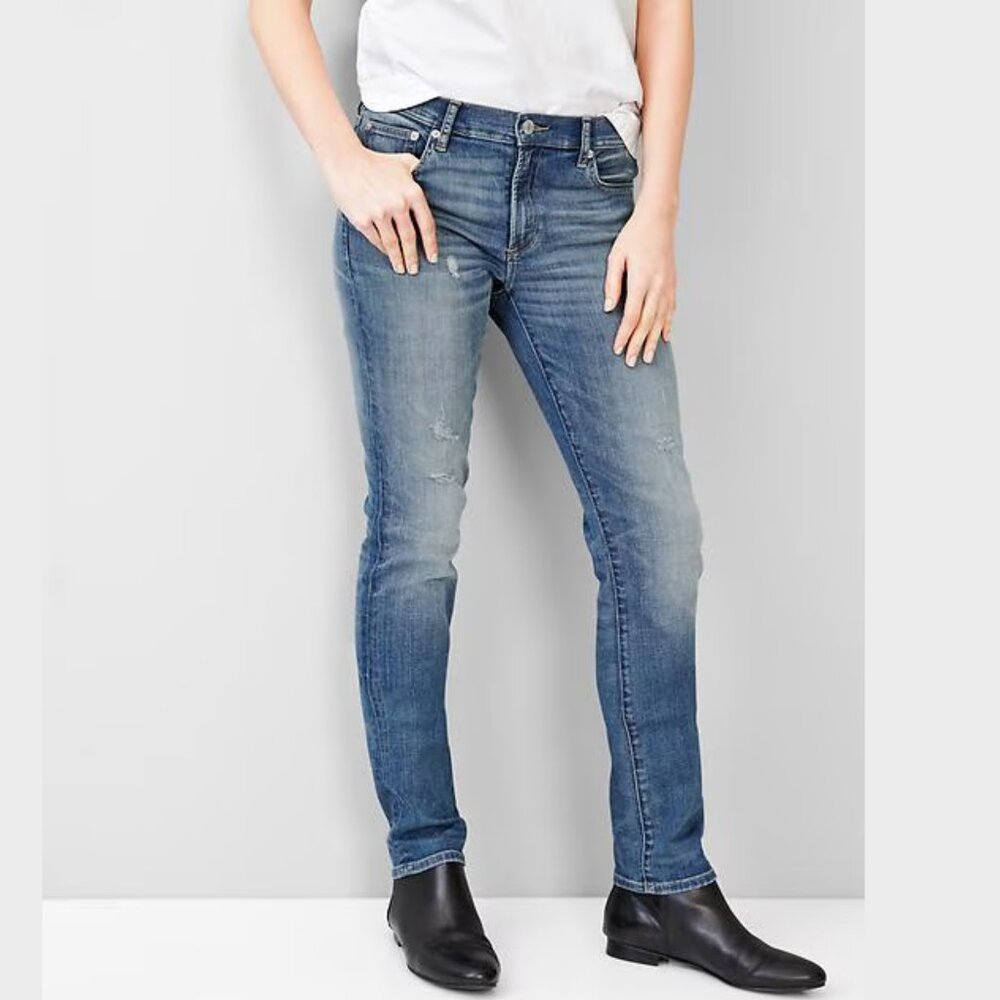 Gap 1969 destructed resolution slim straight jeans Vintage Blue Sz 32